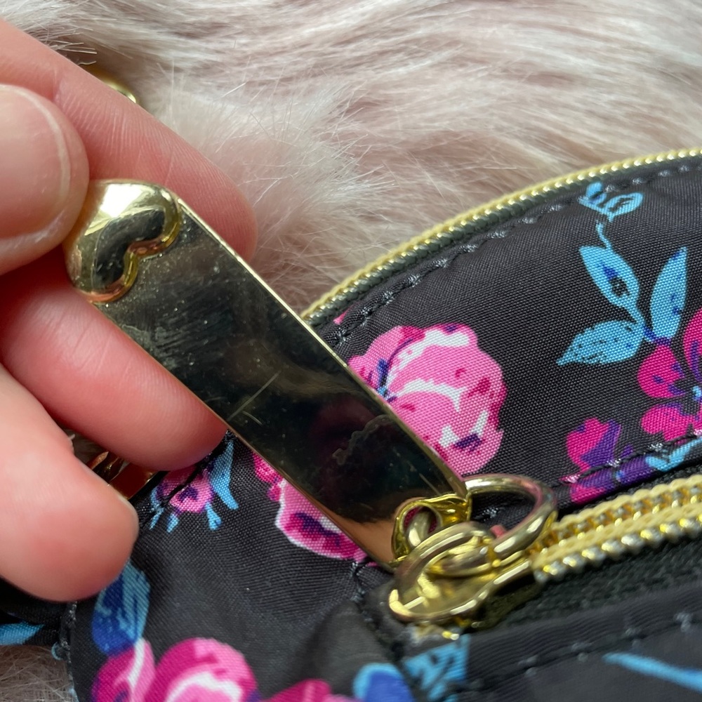 Betsy Johnson Small Crossbody Purse - Picture 9 of 16